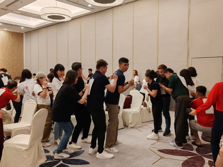 vision building ice breaking session: the impression game